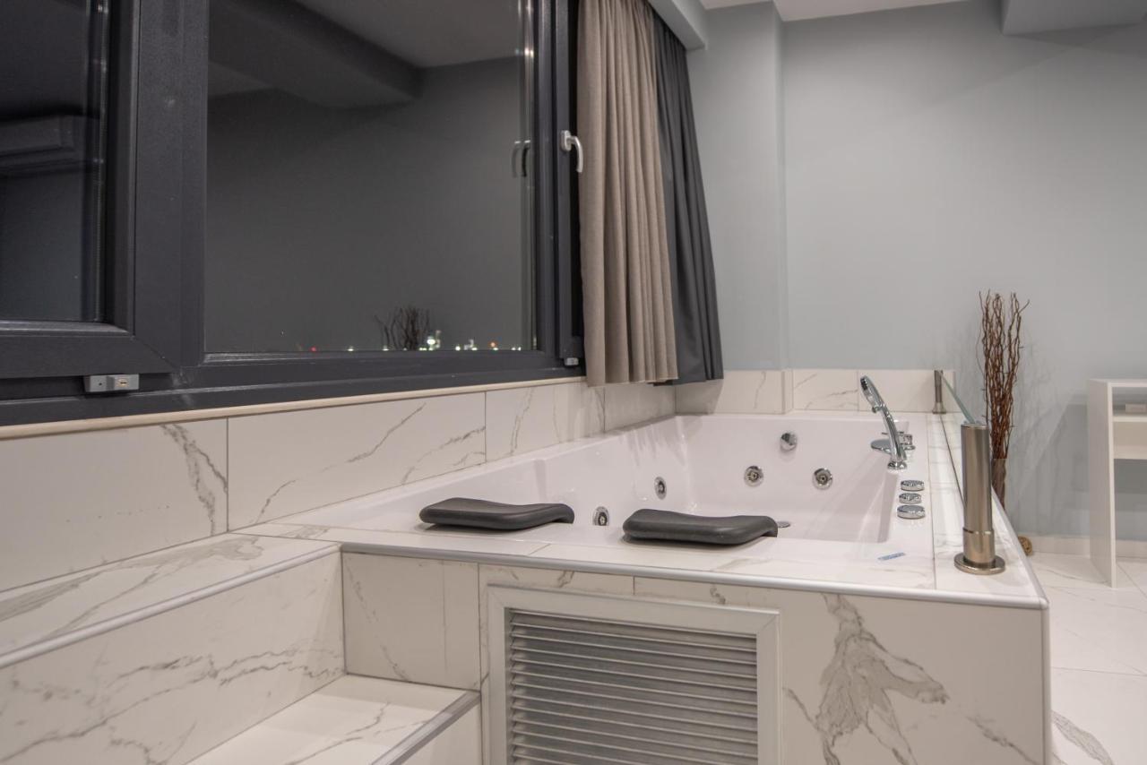 Sea & City Luxury Suite Салоніки Екстер'єр фото